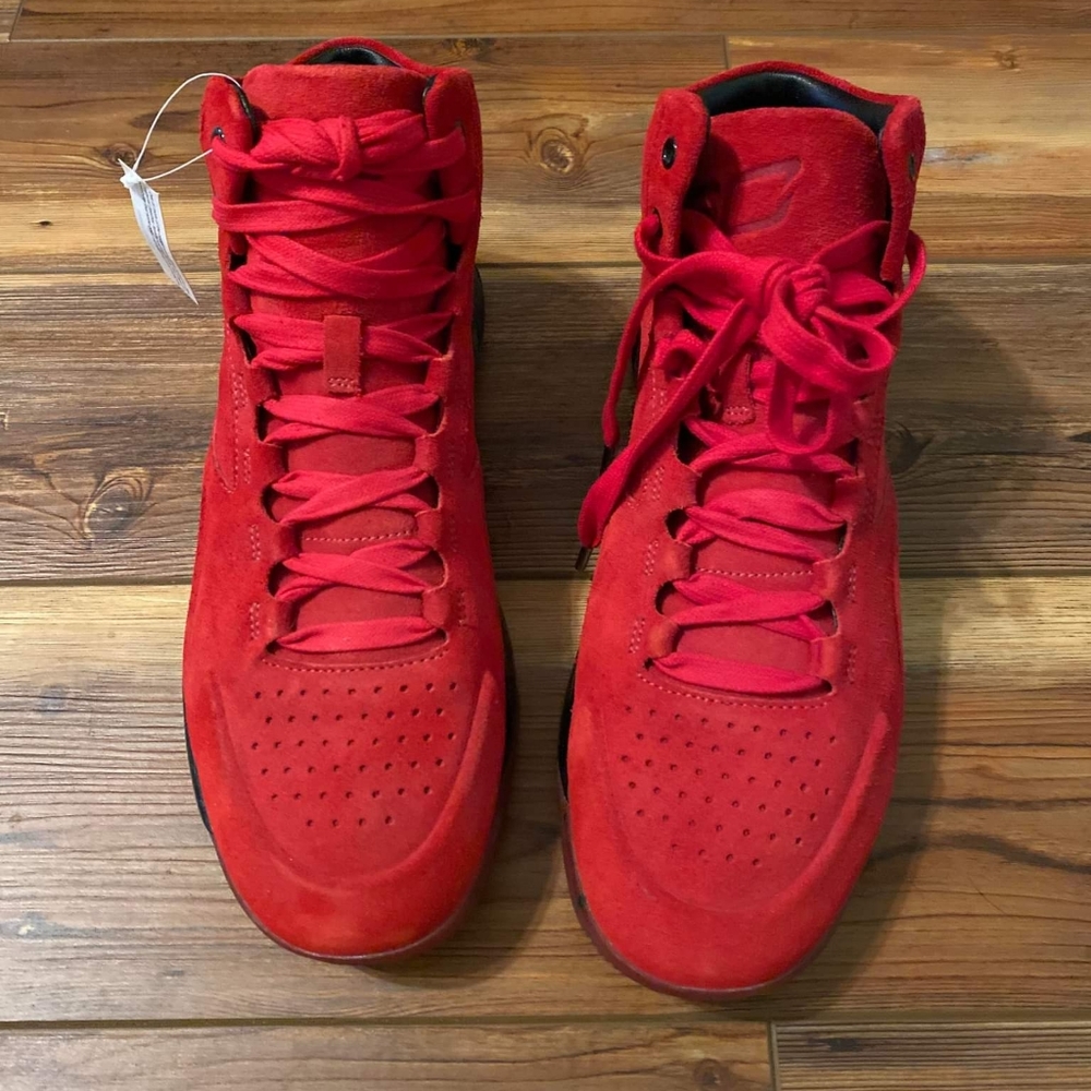 New Under Armour Curry 1 Lux Mid Suede men's Basketball shoe